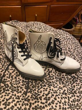 Dr. Martens White Lace-Up Ankle Boots with Black Graphic Detailing